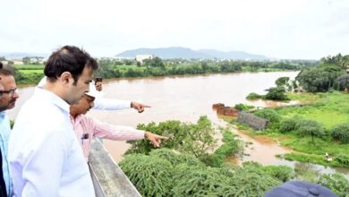 Photo of कराडमधील संभाव्य पूरस्थितीची डॉ. अतुल भोसलेंनी केली पाहणी